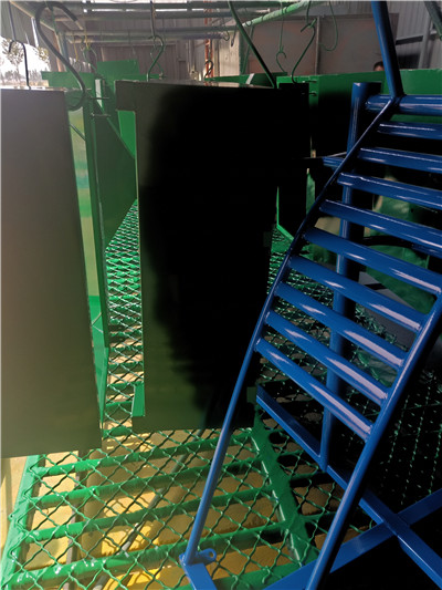 篮球架厂家带您了解凹箱移动式篮球架喷塑后的样子是什么样？