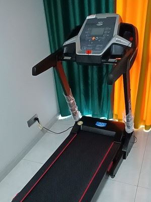 广告跑步机的质量怎么样图1