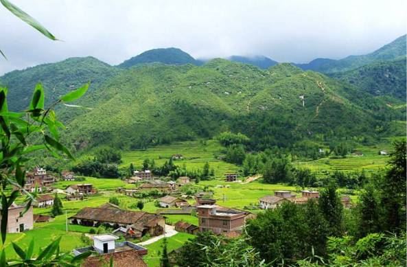 惨不忍睹:省住建厅公布一批美丽乡村负面案例图1