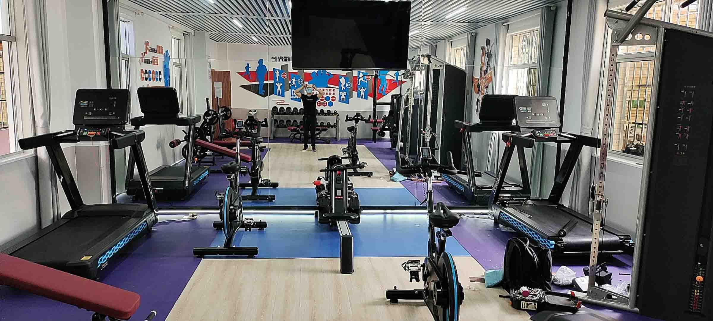 健身器材哪里买比较好？健身房器材采购方案！(健身房器材图1