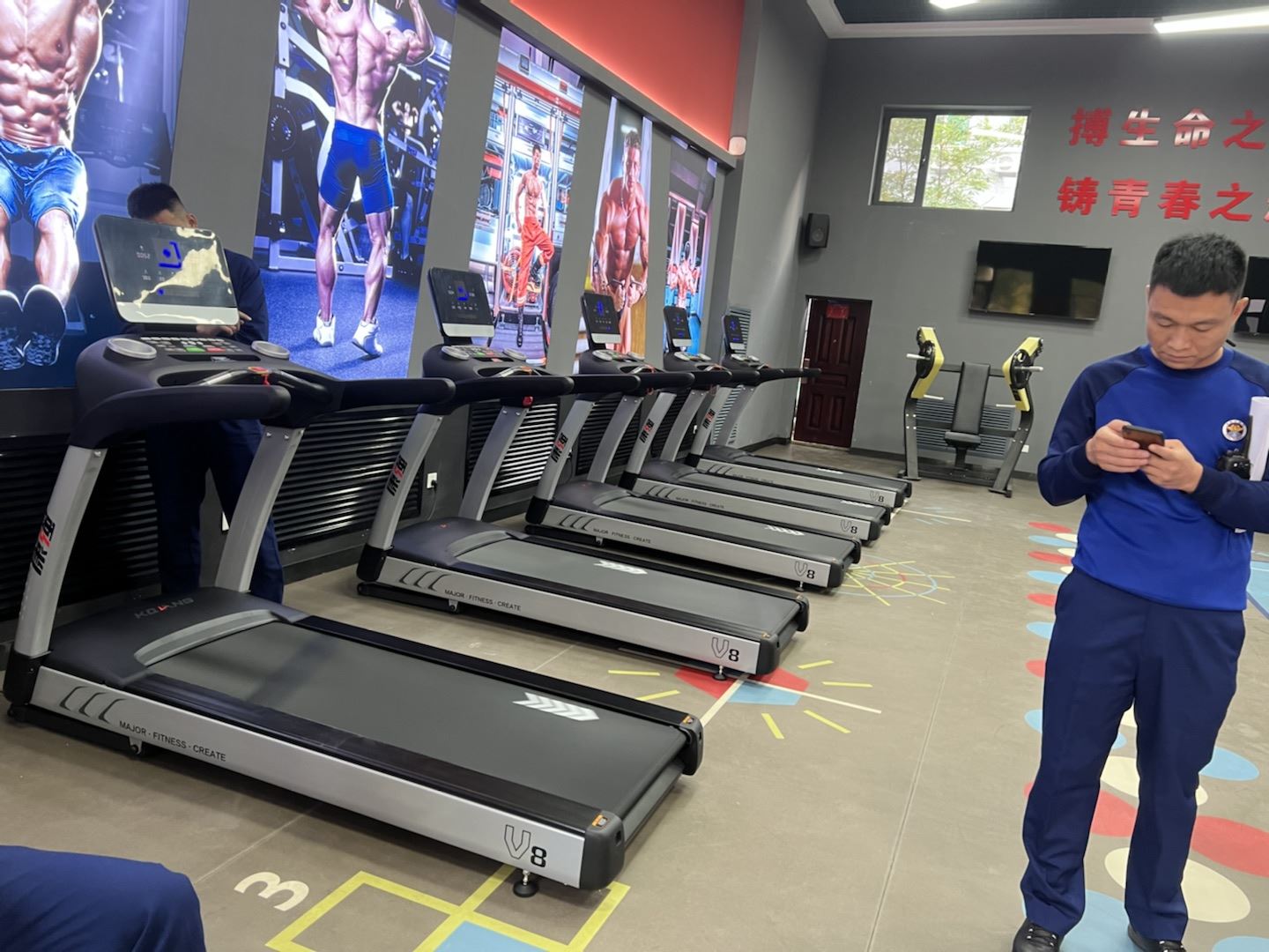 健身房器材设备有哪些？健身器材工厂直销产品齐全！(常见图1