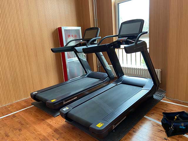 女生健身器材有哪些？女性健身器材推荐！(女的在健身用什