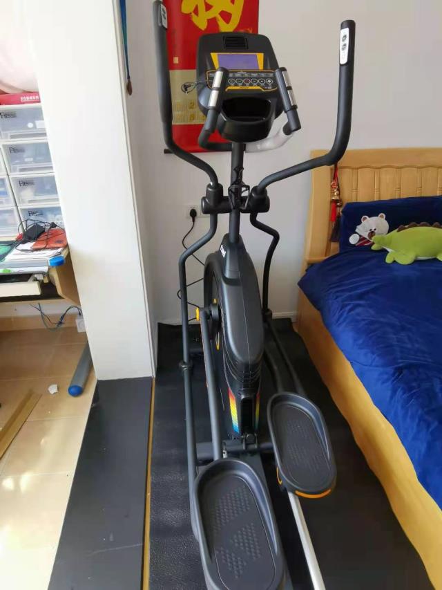 椭圆机、跑步机还是健身车，那个更适合背部受伤者！(家庭图1