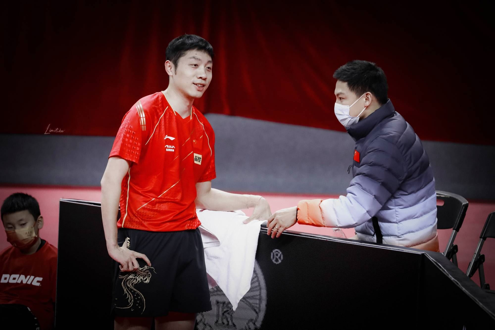 许昕继续在联赛中征战，成为了顶级球员，和刘诗雯一样努图1