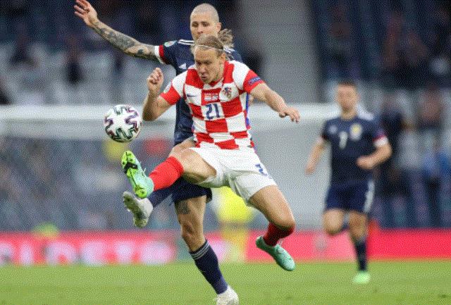 克罗地亚vs摩洛哥，利瓦科维奇和布努最佳门将之争(科特迪图1