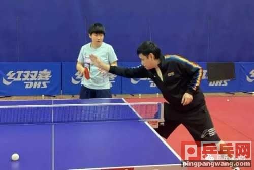 同样分道扬镳！王曼昱与吃&ldquo;百家饭&rdquo;的孙颖莎不一样，她图1