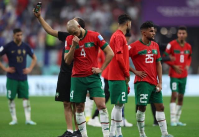 最大黑马摩洛哥不敌法国无遗憾，将与克罗地亚争夺季军(摩图1