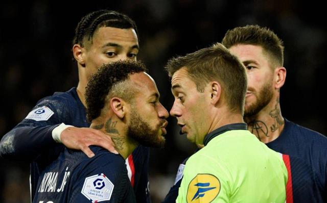 2-1绝杀！内马尔创法甲21世纪纪录，姆巴佩加冕第一人，回