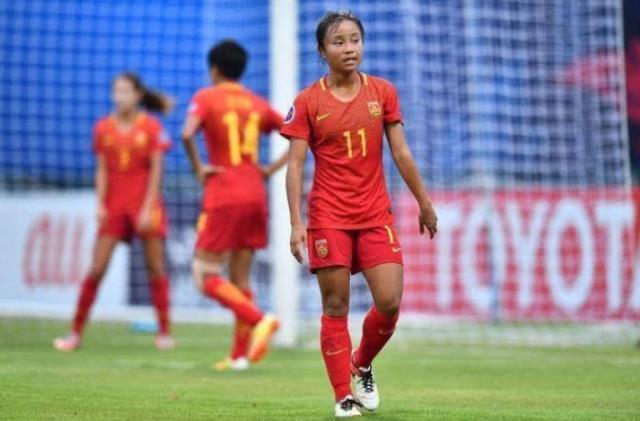 中国女足绝杀夺冠，亚足联重奖王珊珊朱钰，奖金曝光让男
