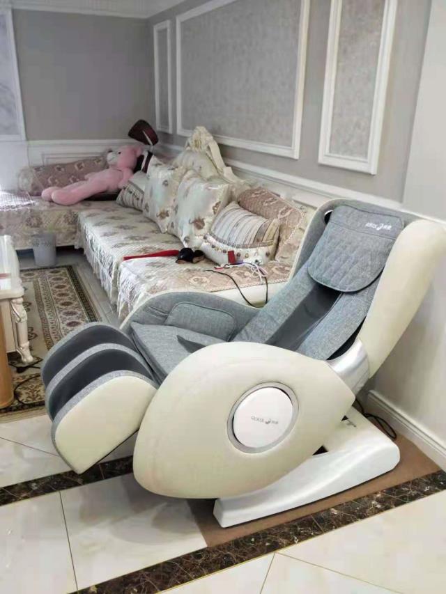 按摩椅怎么?。堪茨σ窝≡窦记?！(按摩椅选购技巧)图1