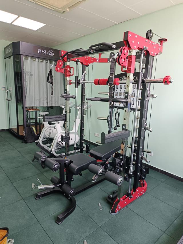 什么是深蹲架？深蹲架有几种，怎么使用？(深蹲架哪种好) 图