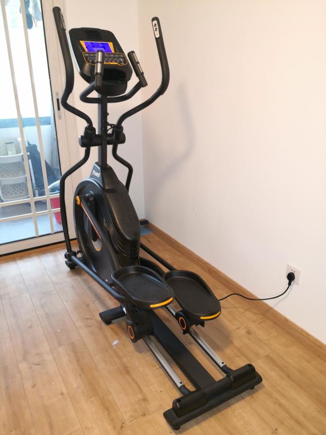 椭圆机锻炼什么部位？椭圆机锻炼哪些肌肉？(椭圆机锻炼哪图1