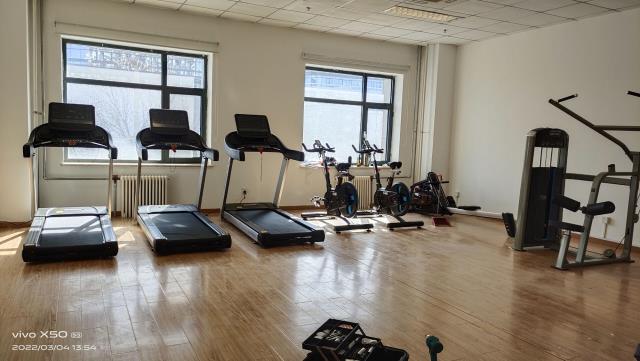 新疆健身器材厂家哪家好？如何配置健身房？(乌鲁木齐哪里 图