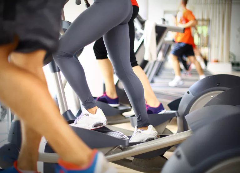 椭圆机好还是跑步机好？根据需求适合自己的才是好的！(家图1