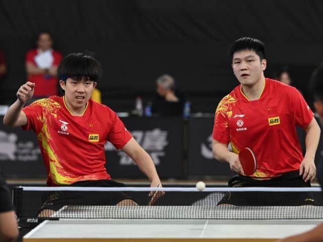 国际乒联官宣：樊振东世界第一积分优势明显，张本智和位图1