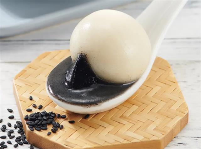 黑芝麻汤圆的做法