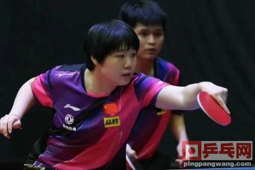 徐瑛彬惨烈3：2！扔拍大吼！对手跪地，黄友政出局男单剩3图1