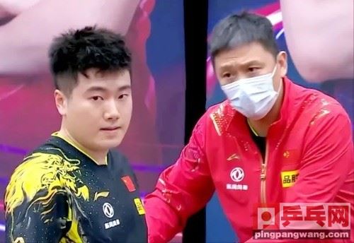 狂轰18-16！国乒2大世界冠军恶战，梁靖崑逆转林高远晋级(图1