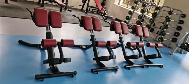 健身房里的健身器材应该如何配置