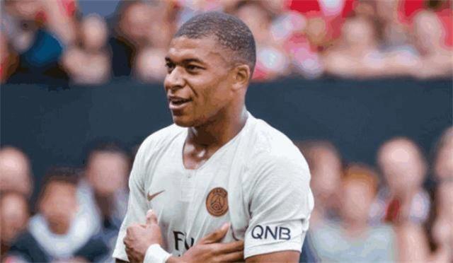 20岁即巅峰！姆巴佩比肩梅西C罗，球迷：梅西C罗20岁比他图1