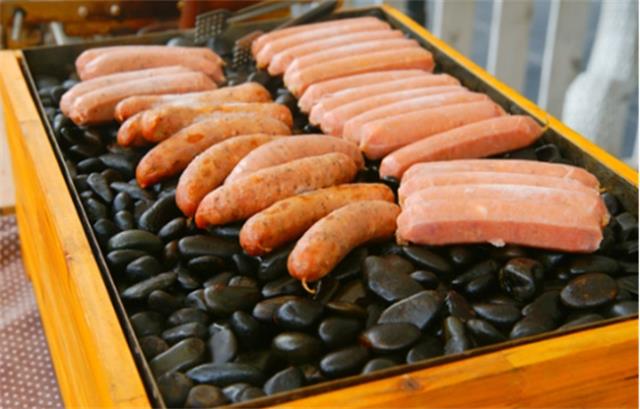 ?吃火山石烤肠好吗 火山石烤香肠的危害