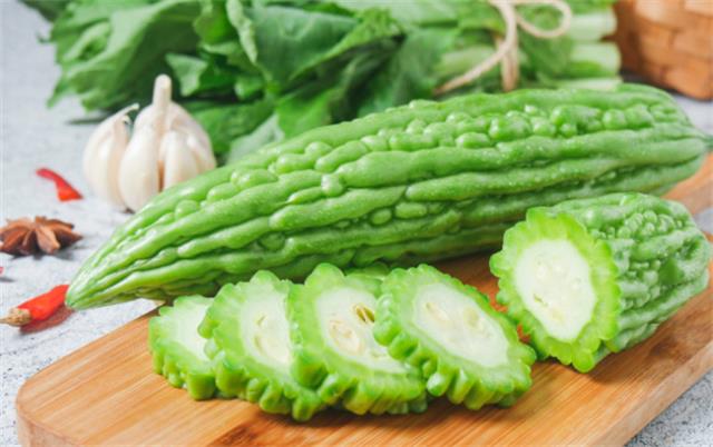 ?常吃苦瓜有什么好处 吃苦瓜怎么去除苦味