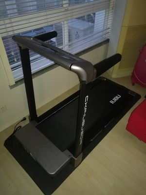 优步c2磁悬浮式家用款女减震跑步机怎样?开箱评测，不吹不黑聊实情感受？