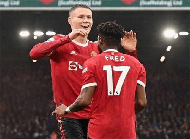 曼联受伤烦恼：中场空虚，锋线脆弱(曼联 受伤)图1