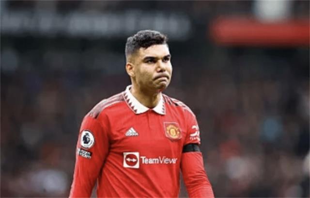 英超第27轮：曼联0-0南安普顿，泰勒执法缺乏一致性成焦点