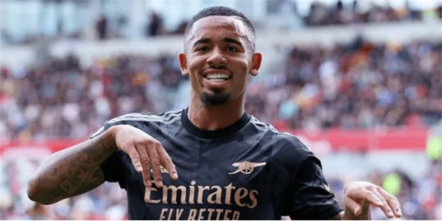 燕豪芬主管称曼联买安东尼&ldquo;太疯狂&rdquo;，认为他的转会费不