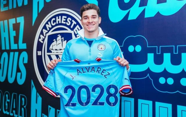 曼城续约小蜘蛛，为未来打下坚实基??！(曼城 why always me)图1