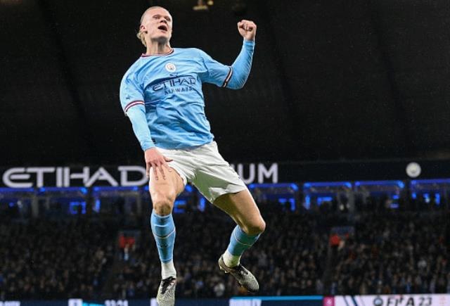 两场8球！他已是当世进球机器！梅西金球梦岌岌可危(八球图1