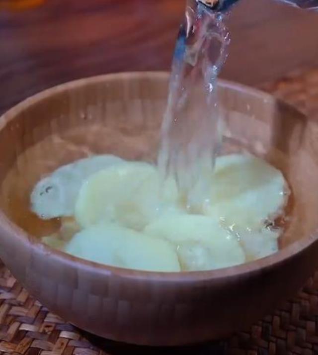 干锅土豆片的制作方法