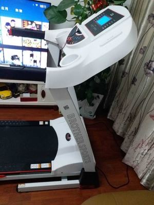 家用款小型电动折叠式兄弟牌跑步机怎么样？被坑前车之鉴感受揭秘