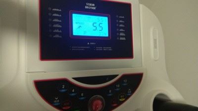 家用款小型电动折叠式兄弟牌跑步机怎么样？被坑前车之鉴感受揭秘