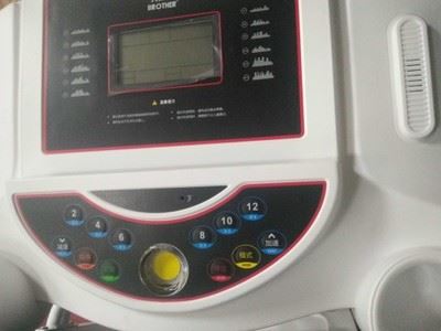 家用款小型电动折叠式兄弟牌跑步机怎么样？被坑前车之鉴感受揭秘