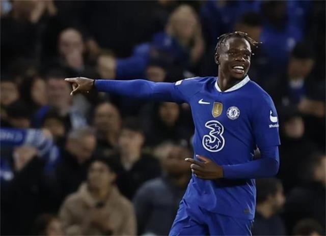 切尔西不太可能永久签下扎卡里亚，正在寻找替代方案(切尔图1