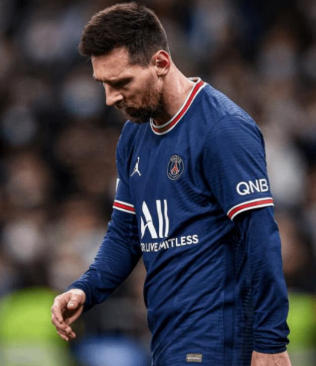 巴黎逼迫梅西降薪+无特权，巴萨未报价，梅西或效仿C罗去图1