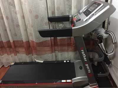 家用男女款折叠室内超静音跑步机怎么样？是哪里牌子？有何缺点？