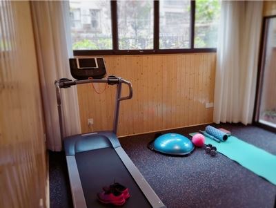 美国precor必确进口健身房跑步机怎样?买后三个月使用谈缺点！