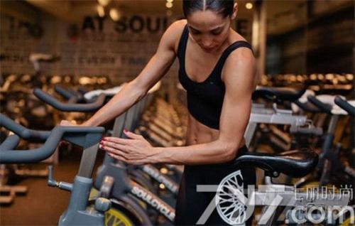 动感单车怎么骑更有效！6步强化燃脂训练