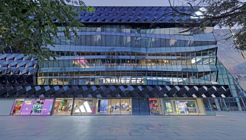 阿迪达斯北京三里屯全球旗舰店焕新升级 重返主场 图